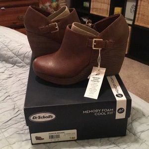 Brown leather Booties